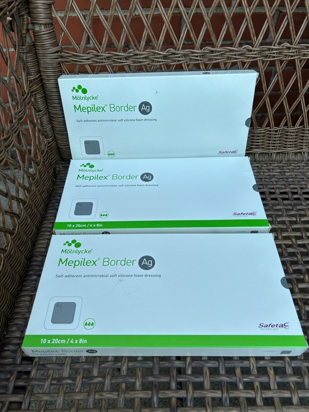 Molnlycke 395890 Mepilex Border AG Foam Dressing with Silver, 4x8in 3 Packs - 15